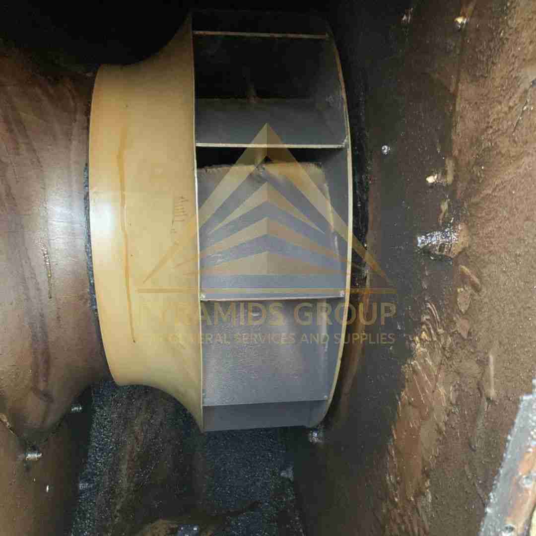 نظافة مروحة الشفط قبل